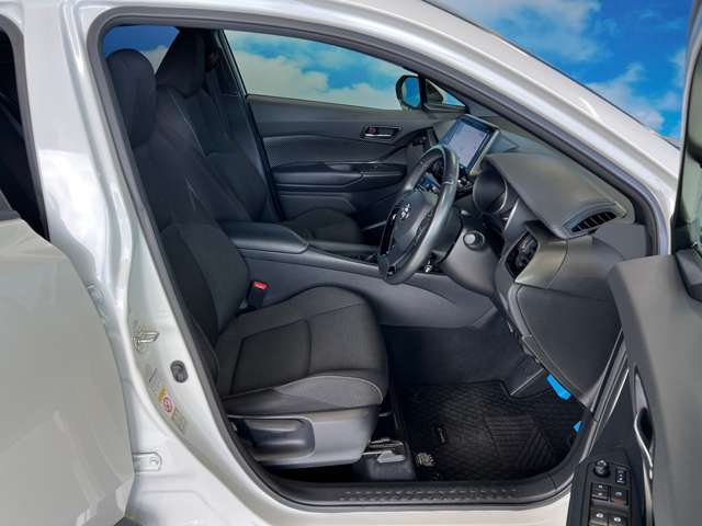 トヨタ Ｃ−ＨＲ １．２ Ｓ－Ｔ ＬＥＤ パッケージ R1年 (東北) 99