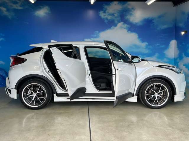 トヨタ Ｃ−ＨＲ １．２ Ｓ－Ｔ ＬＥＤ パッケージ R1年 (東北) 99