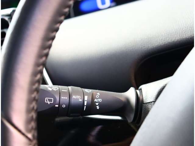 トヨタ プリウス １．８ Ａ H29年 (関東) 99