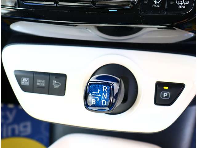 トヨタ プリウス １．８ Ａ H29年 (関東) 99