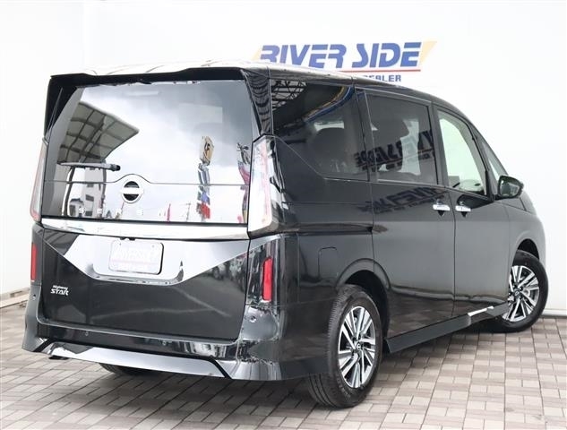 日産 セレナ ２．０ ハイウェイスターＶ R5年 (関東) 99