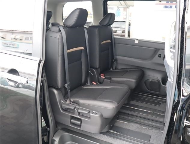 日産 セレナ ２．０ ハイウェイスターＶ R5年 (関東) 99