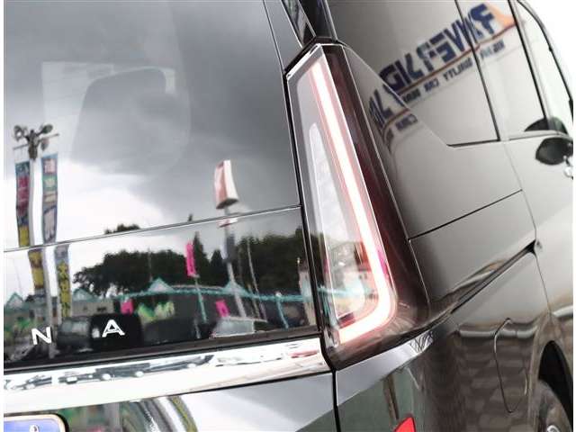 日産 セレナ ２．０ ハイウェイスターＶ R5年 (関東) 99