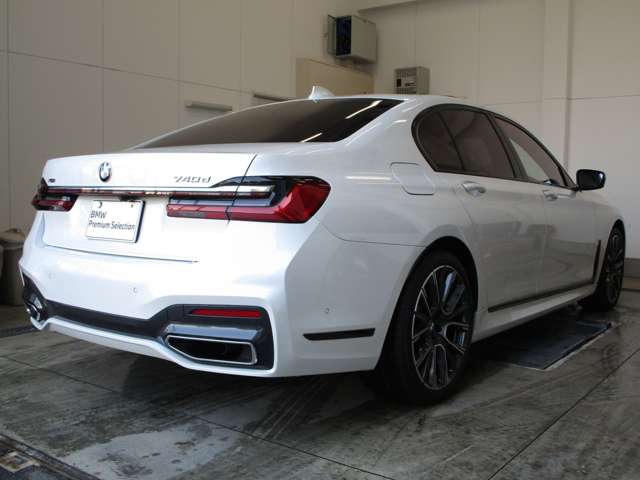 ＢＭＷ ７シリーズ ７４０Ｄ Ｘドライブ Ｍスポーツ ディーゼルターボ ４ＷＤ R3年 (近畿) 99