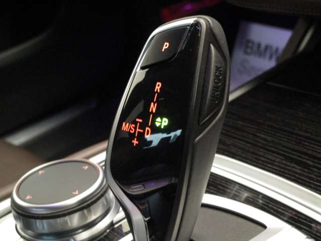 ＢＭＷ ７シリーズ ７４０Ｄ Ｘドライブ Ｍスポーツ ディーゼルターボ ４ＷＤ R3年 (近畿) 99