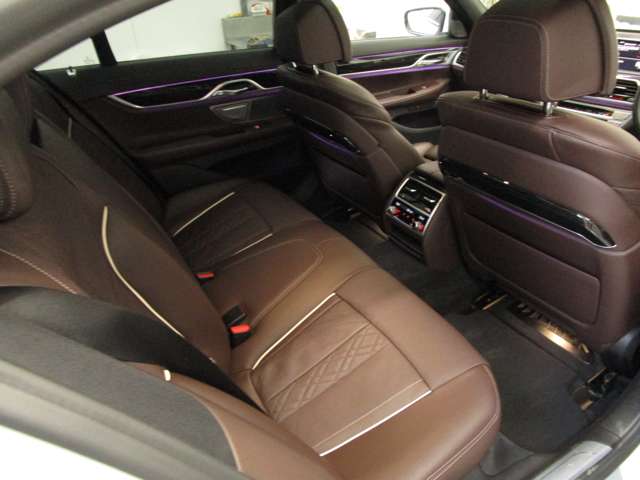 ＢＭＷ ７シリーズ ７４０Ｄ Ｘドライブ Ｍスポーツ ディーゼルターボ ４ＷＤ R3年 (近畿) 99