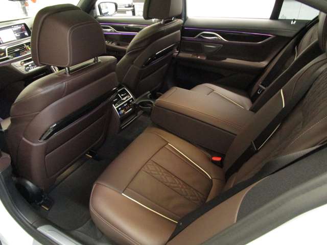 ＢＭＷ ７シリーズ ７４０Ｄ Ｘドライブ Ｍスポーツ ディーゼルターボ ４ＷＤ R3年 (近畿) 99