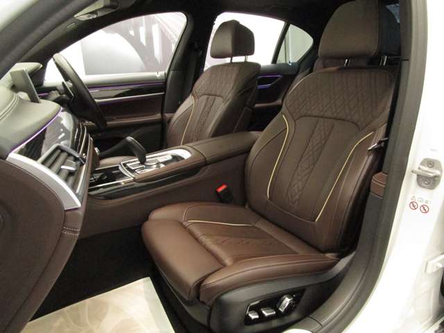 ＢＭＷ ７シリーズ ７４０Ｄ Ｘドライブ Ｍスポーツ ディーゼルターボ ４ＷＤ R3年 (近畿) 99