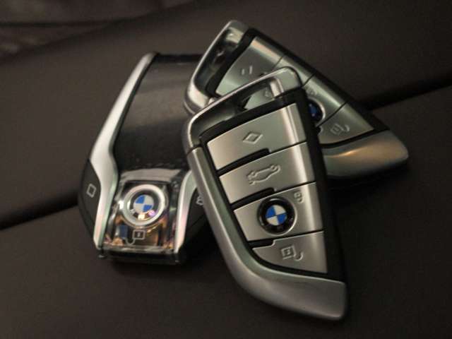 ＢＭＷ ７シリーズ ７４０Ｄ Ｘドライブ Ｍスポーツ ディーゼルターボ ４ＷＤ R3年 (近畿) 99