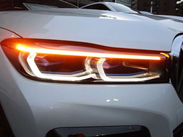 ＢＭＷ ７シリーズ ７４０Ｄ Ｘドライブ Ｍスポーツ ディーゼルターボ ４ＷＤ R3年 (近畿) 99