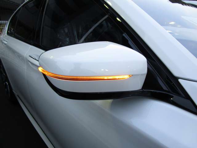 ＢＭＷ ７シリーズ ７４０Ｄ Ｘドライブ Ｍスポーツ ディーゼルターボ ４ＷＤ R3年 (近畿) 99