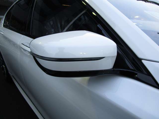 ＢＭＷ ７シリーズ ７４０Ｄ Ｘドライブ Ｍスポーツ ディーゼルターボ ４ＷＤ R3年 (近畿) 99