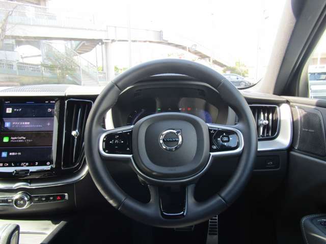 ボルボ ＸＣ６０ Ｂ６ ＡＷＤ Ｒデザイン ４ＷＤ R3年 (関東) 99