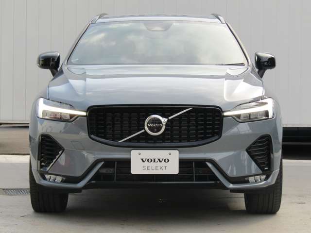 ボルボ ＸＣ６０ Ｂ６ ＡＷＤ Ｒデザイン ４ＷＤ R3年 (関東) 99