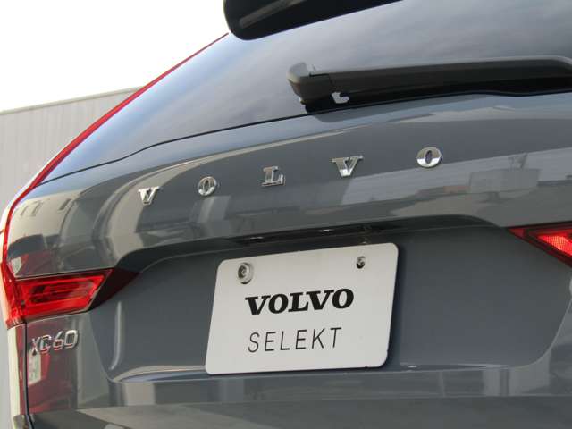 ボルボ ＸＣ６０ Ｂ６ ＡＷＤ Ｒデザイン ４ＷＤ R3年 (関東) 99