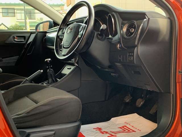 トヨタ オーリス １．８ ＲＳ H27年 (東北) 99