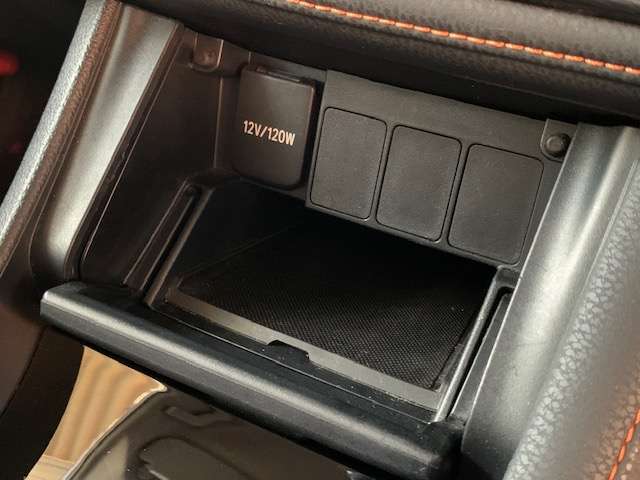 トヨタ オーリス １．８ ＲＳ H27年 (東北) 99