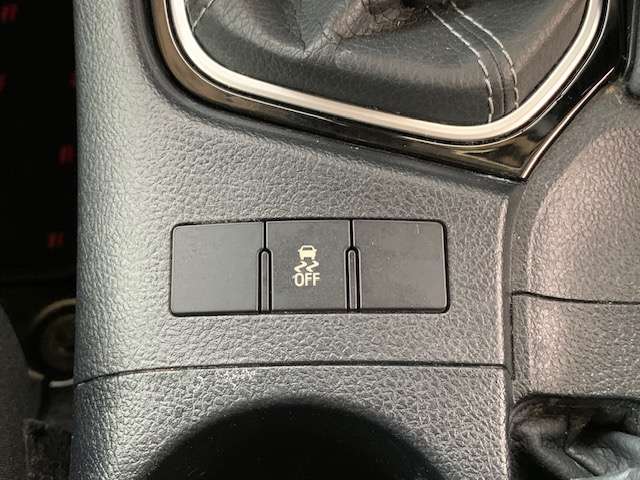 トヨタ オーリス １．８ ＲＳ H27年 (東北) 99