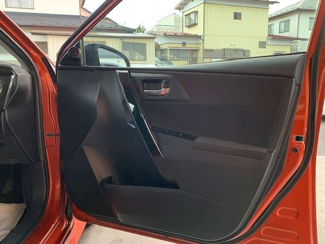 トヨタ オーリス １．８ ＲＳ H27年 (東北) 99