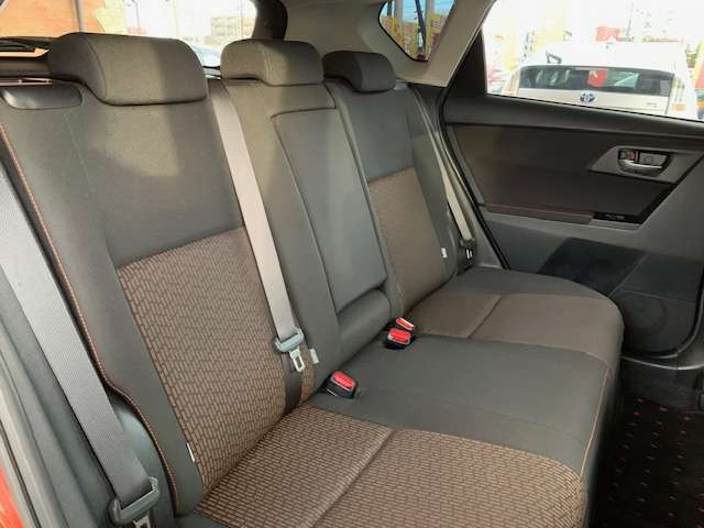 トヨタ オーリス １．８ ＲＳ H27年 (東北) 99