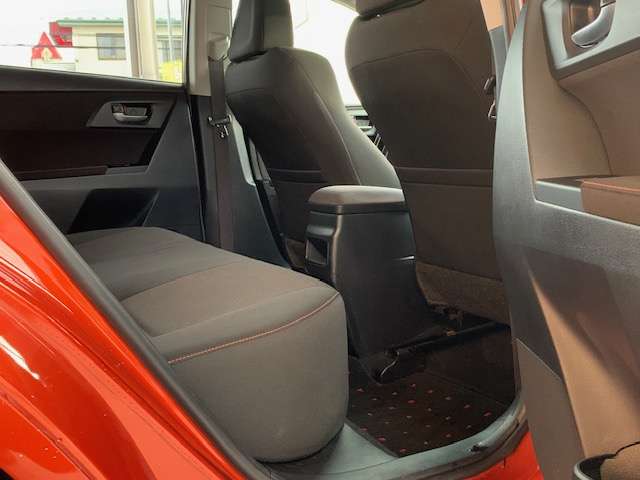 トヨタ オーリス １．８ ＲＳ H27年 (東北) 99