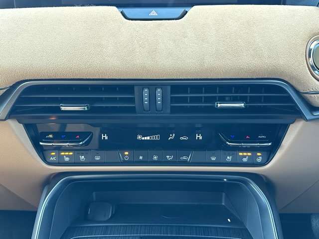 マツダ ＣＸ−６０ ３．３ ＸＤハイブリッド プレミアム スポーツ ディーゼルターボ ４ＷＤ R4年 (東海) 99