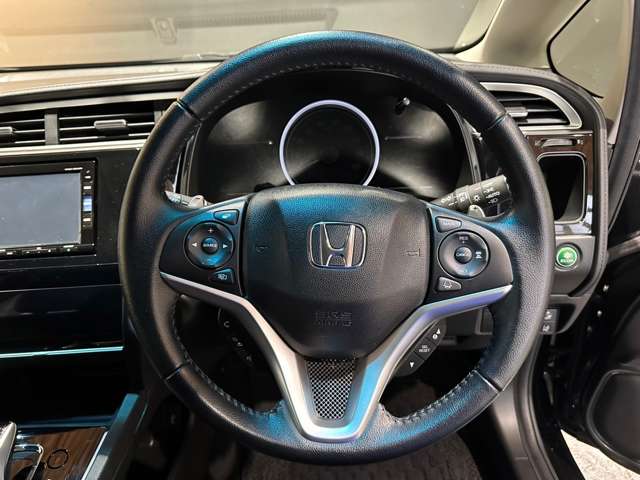 ホンダ シャトル １．５ ハイブリッド Ｘ ホンダセンシング R1年 (近畿) 99