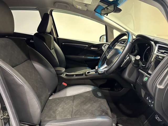 ホンダ シャトル １．５ ハイブリッド Ｘ ホンダセンシング R1年 (近畿) 99