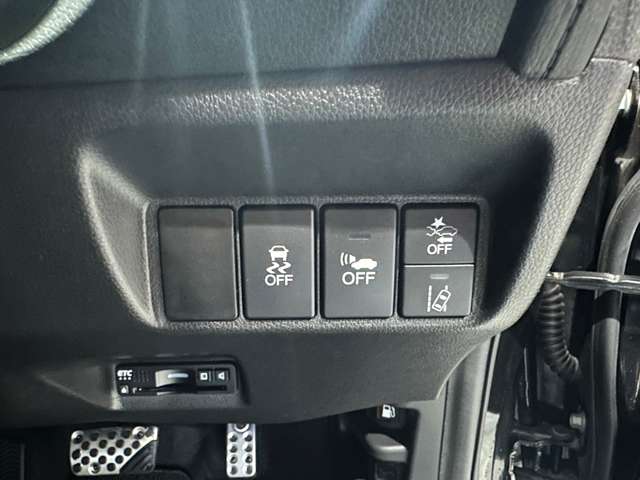 ホンダ シャトル １．５ ハイブリッド Ｘ ホンダセンシング R1年 (近畿) 99