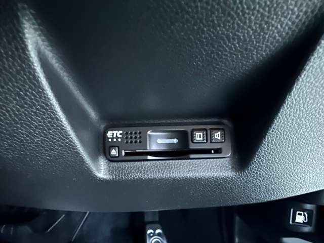 ホンダ シャトル １．５ ハイブリッド Ｘ ホンダセンシング R1年 (近畿) 99