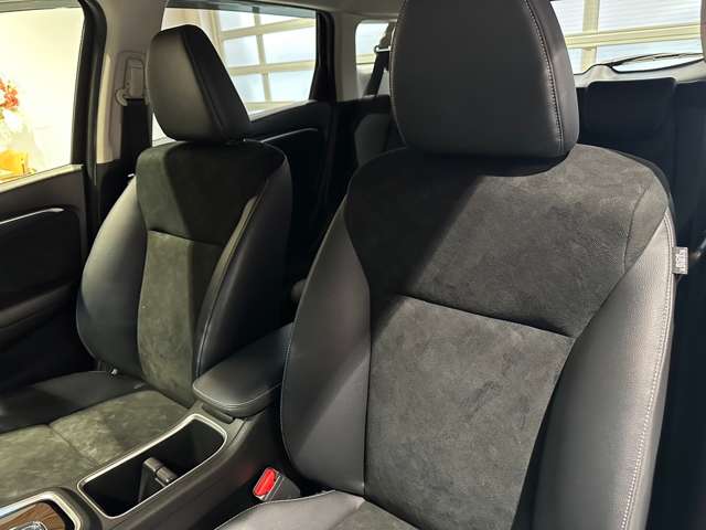 ホンダ シャトル １．５ ハイブリッド Ｘ ホンダセンシング R1年 (近畿) 99