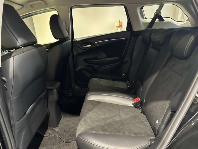 ホンダ シャトル １．５ ハイブリッド Ｘ ホンダセンシング R1年 (近畿) 99