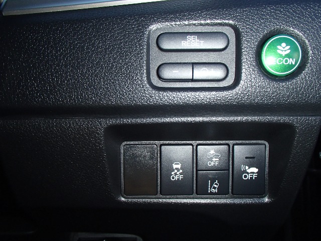 ホンダ ジェイド　ハイブリッド １．５ ハイブリッド Ｘ H28年 (東北) 99