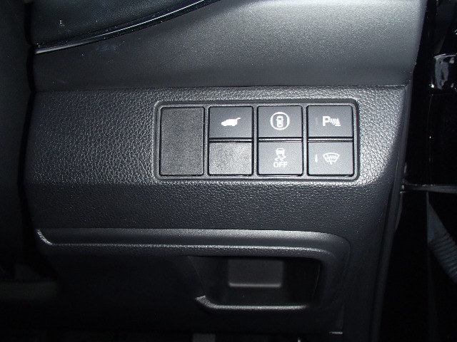 ホンダ ヴェゼル １．５ Ｅ：ＨＥＶ Ｚ R3年 (東北) 99