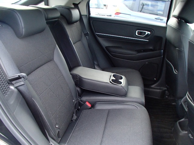 ホンダ ヴェゼル １．５ Ｅ：ＨＥＶ Ｚ R3年 (東北) 99