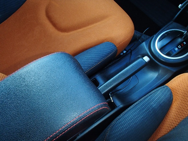 ホンダ フィット １．５ ＲＳ H23年 (東北) 99