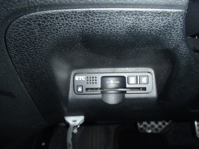 ホンダ フィット １．５ ＲＳ H23年 (東北) 99