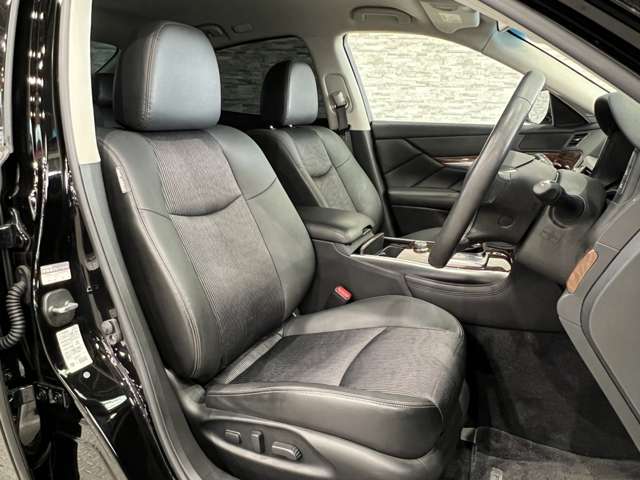 日産 フーガ ２．５ ２５０ＧＴ Ａパッケージ H29年 (関東) 99