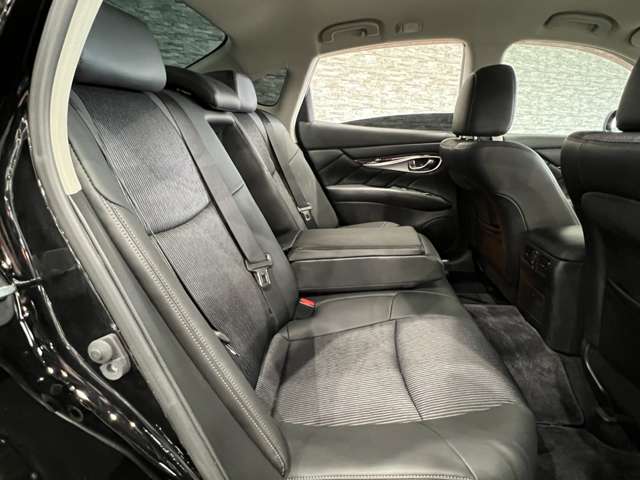 日産 フーガ ２．５ ２５０ＧＴ Ａパッケージ H29年 (関東) 99