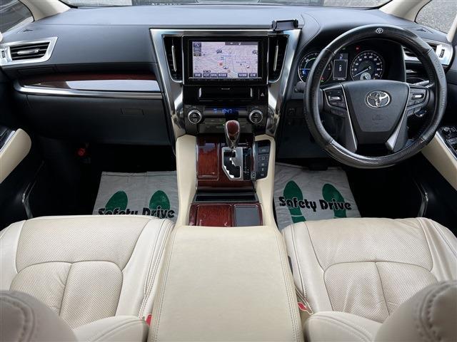 トヨタ アルファード　ハイブリッド ハイブリッド ２．５ Ｇ Ｅ－ＦＯＵＲ ４ＷＤ H27年 (関東) 99