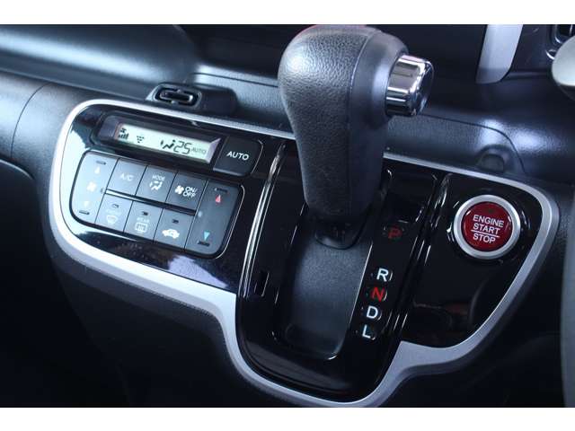 ホンダ Ｎ　ＢＯＸ ６６０ カスタムＧ ＳＳパッケージ H26年 (関東) 99