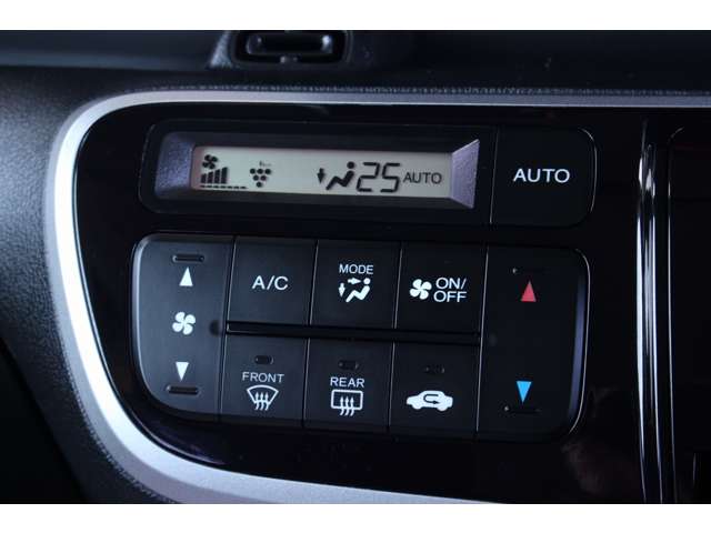 ホンダ Ｎ　ＢＯＸ ６６０ カスタムＧ ＳＳパッケージ H26年 (関東) 99