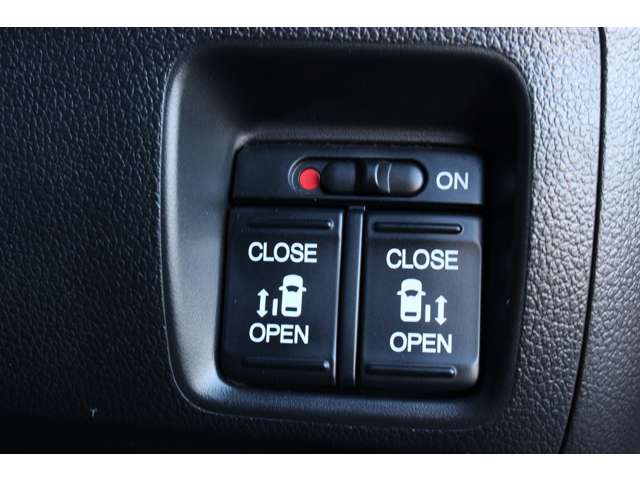 ホンダ Ｎ　ＢＯＸ ６６０ カスタムＧ ＳＳパッケージ H26年 (関東) 99