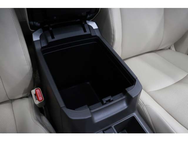 トヨタ ランドクルーザープラド ２．７ ＴＸ Ｌパッケージ ４ＷＤ R5年 (東海) 99