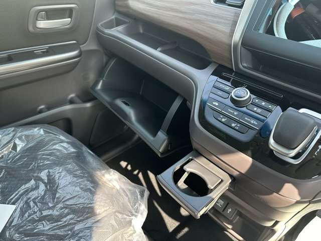 ホンダ フリード＋　ハイブリッド １．５ ハイブリッド Ｇ R6年 (東海) 99