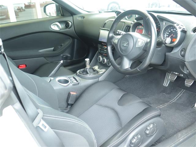 日産 フェアレディＺ ３．７ H23年 (関東) 99