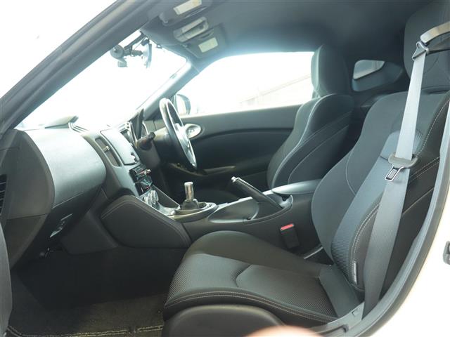 日産 フェアレディＺ ３．７ H23年 (関東) 99