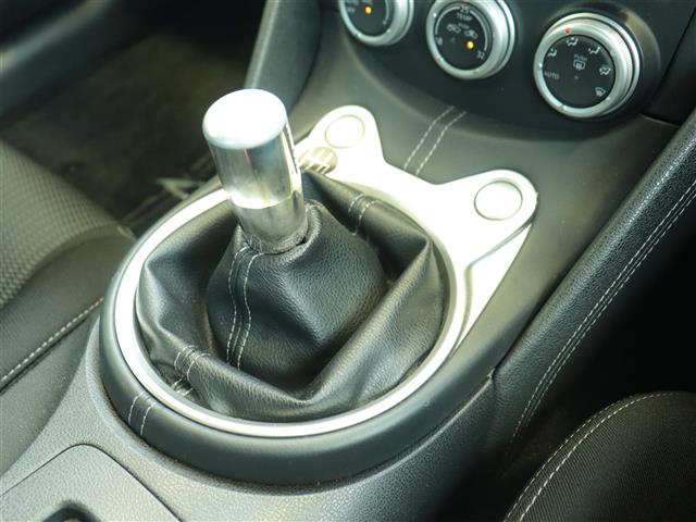 日産 フェアレディＺ ３．７ H23年 (関東) 99