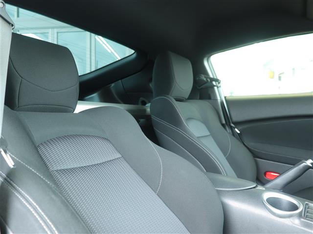 日産 フェアレディＺ ３．７ H23年 (関東) 99