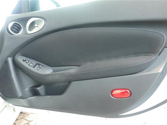 日産 フェアレディＺ ３．７ H23年 (関東) 99